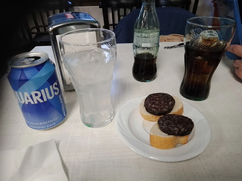 Antonio Martinez_Bar Pitorra_Villalobos_review