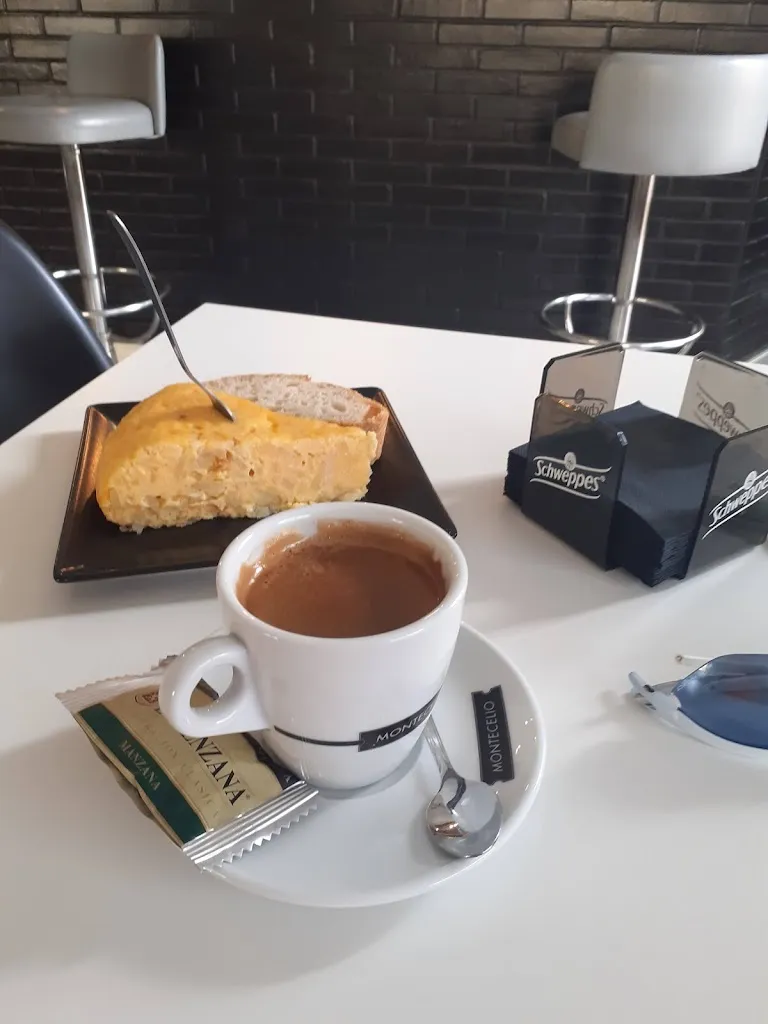 Menu_Bar La Plaza_Villanueva de las Peras_image_3