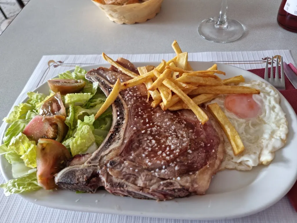 John van Straalen_Área 234_Villar de Fallaves_review