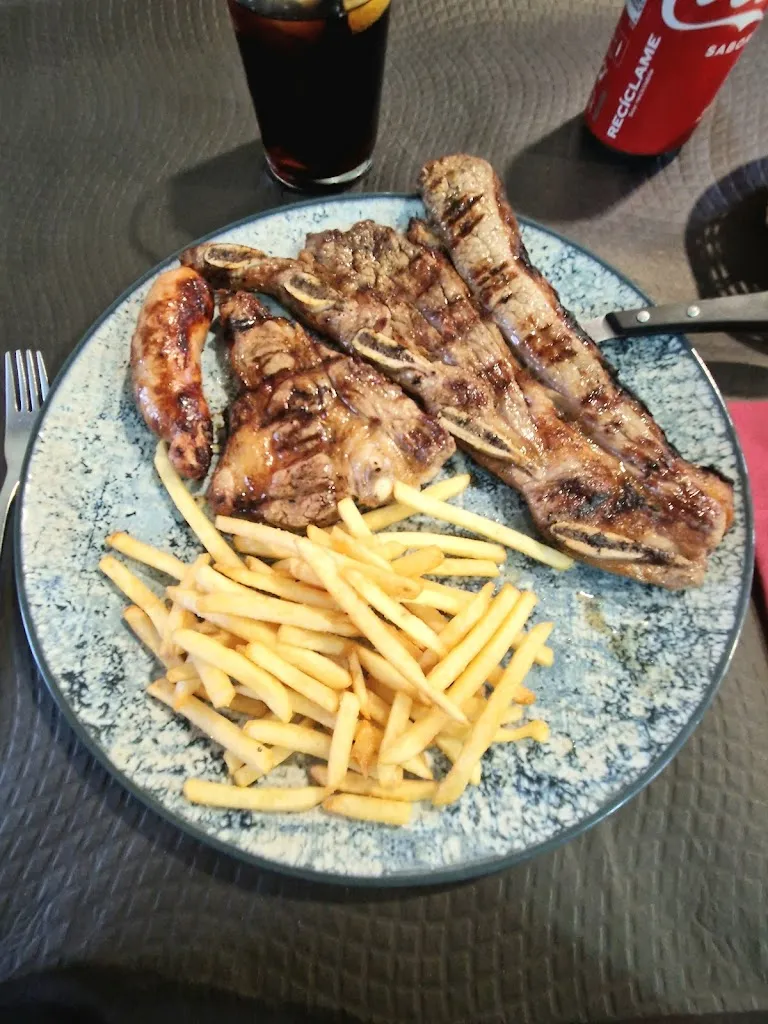 Chalifah Oficial_Bar Restaurante Gato_Villanueva del Campo_recensione