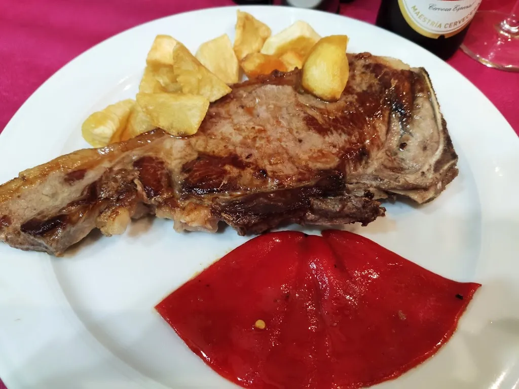 El Salao, Hostal-Restaurante_Villardeciervos_slider_image_2