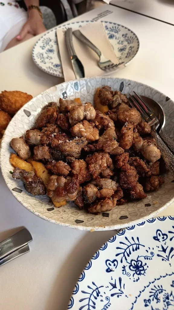 ROBERTO MARTIN LORENZO_Abanto Taberna de Barrio_Abanto_recensione