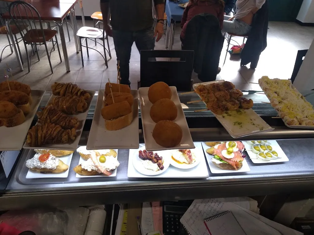 Menu_Bar Las Piscinas, Alcalá de Ebro_Alcalá de Ebro_image_7