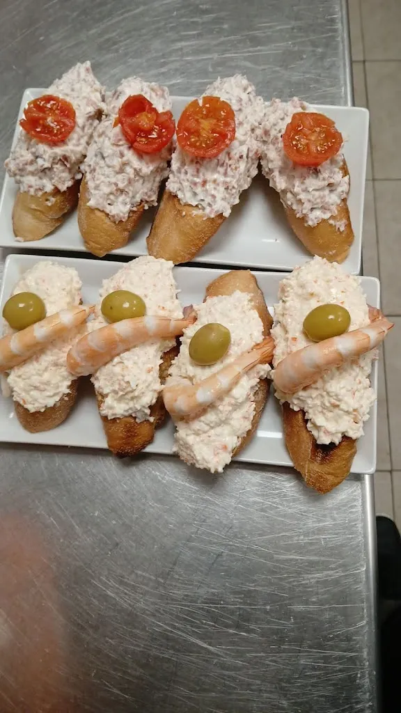 Menu_Bar Las Piscinas, Alcalá de Ebro_Alcalá de Ebro_image_8