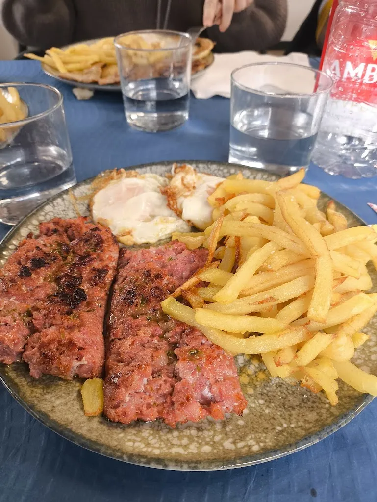 Raluca Ghiorghies_Bar Las Piscinas, Alcalá de Ebro_Alcalá de Ebro_review