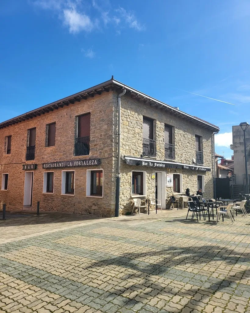 Álvaro Pérez_Bar-Restaurante La Fortaleza_Alegría-Dulantzi_recensione