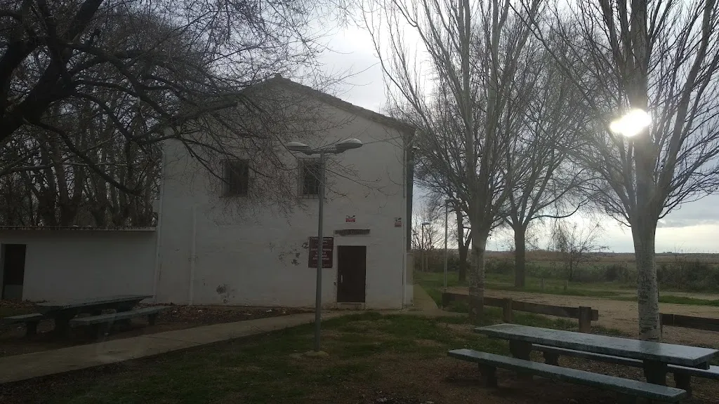 LuiS VegA_Restaurante Merendero el Caracol_Alagón_avis