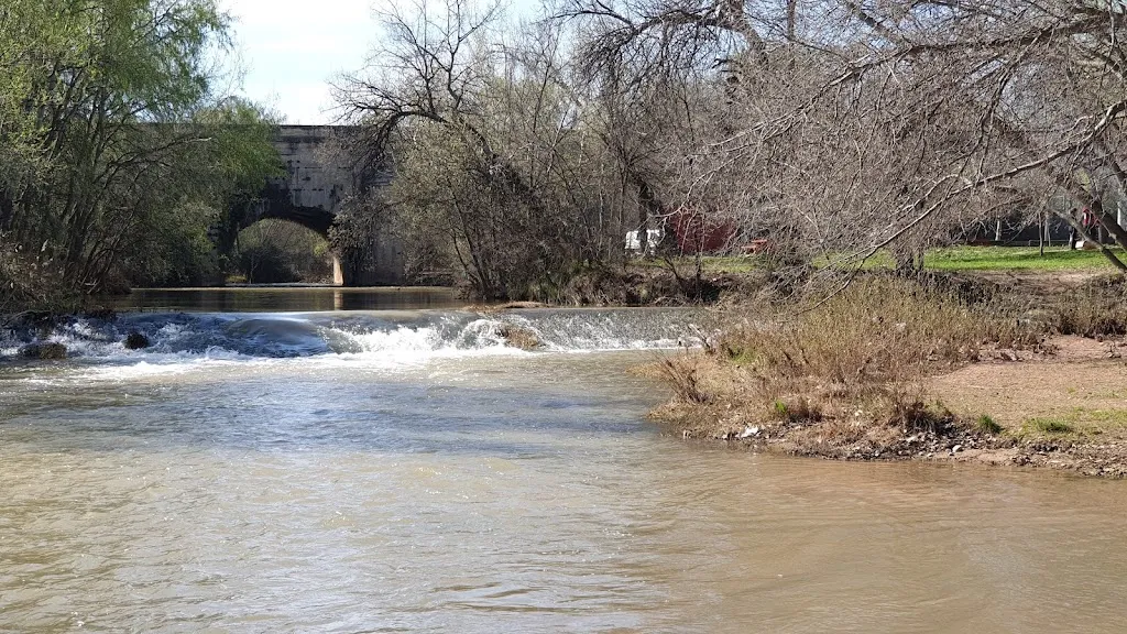 Restaurante Merendero el Caracol restaurant in Alagón
