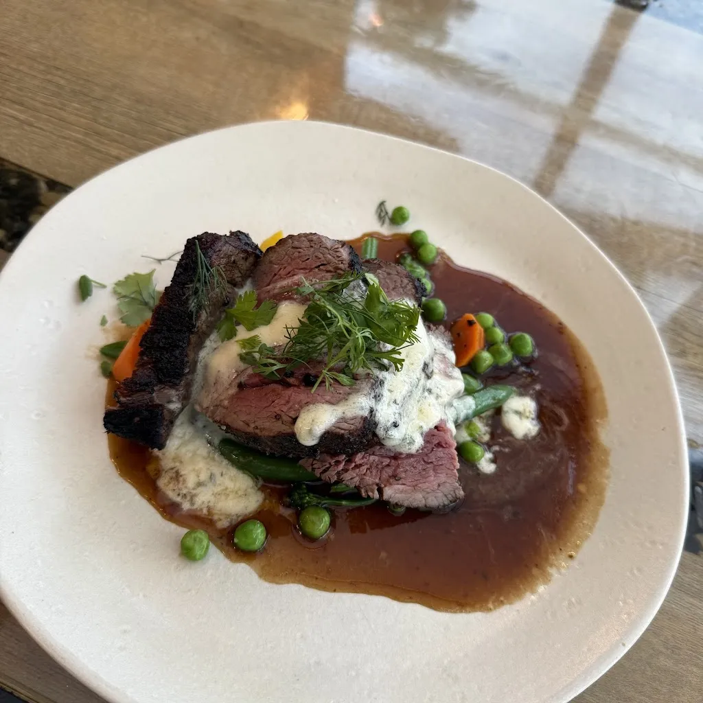 Longview Steakhouse_Albeta_slider_image_3