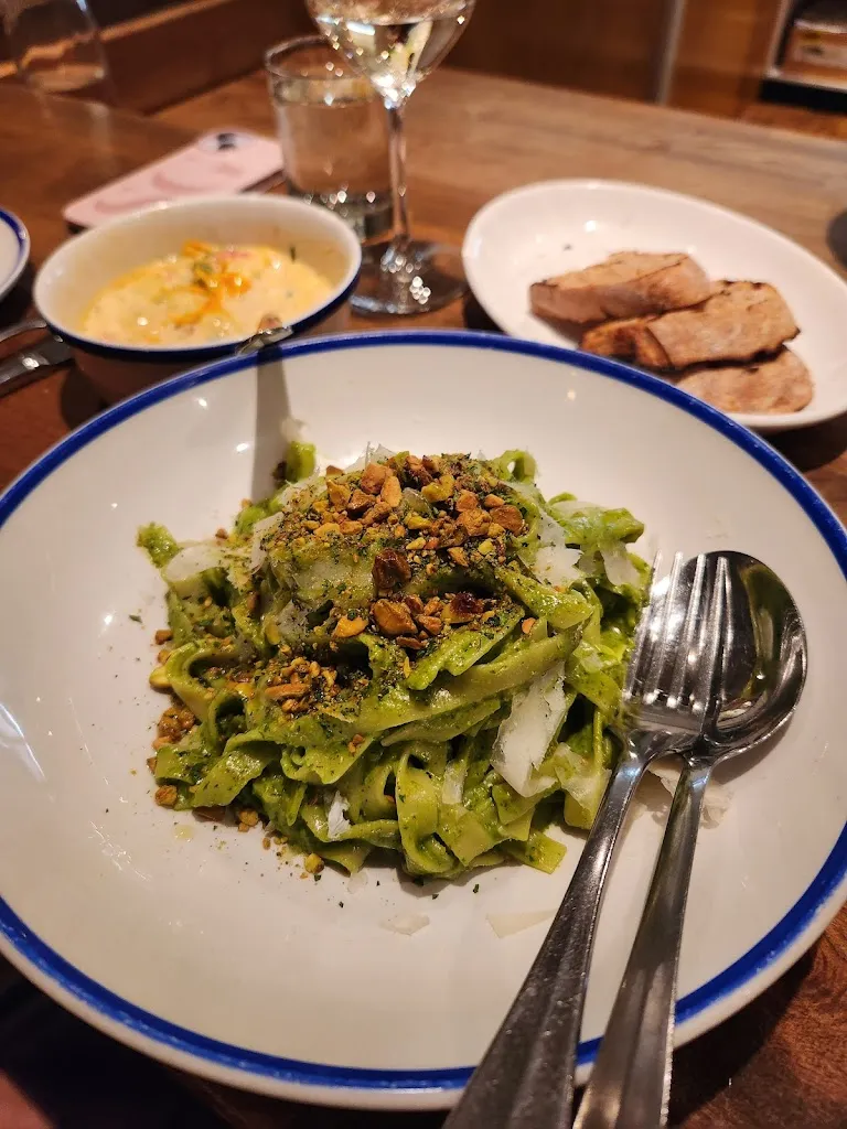 Menu_Ten Foot Henry_Albeta_image_9