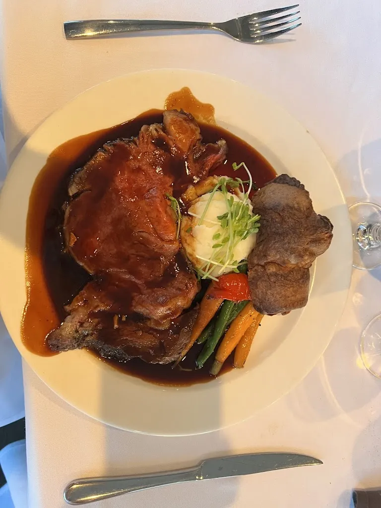 Menu_La Ronde Revolving Restaurant_Albeta_immagine_5