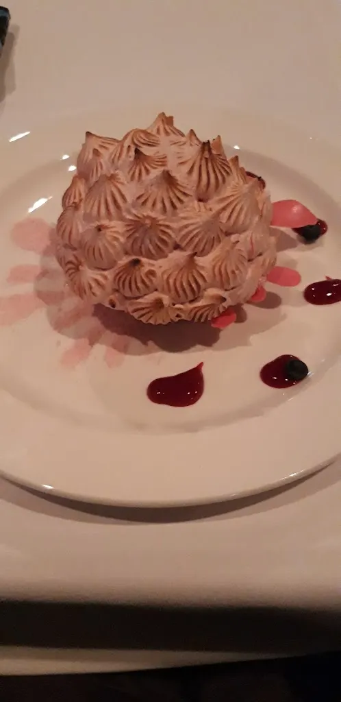 Menu_La Ronde Revolving Restaurant_Albeta_immagine_8