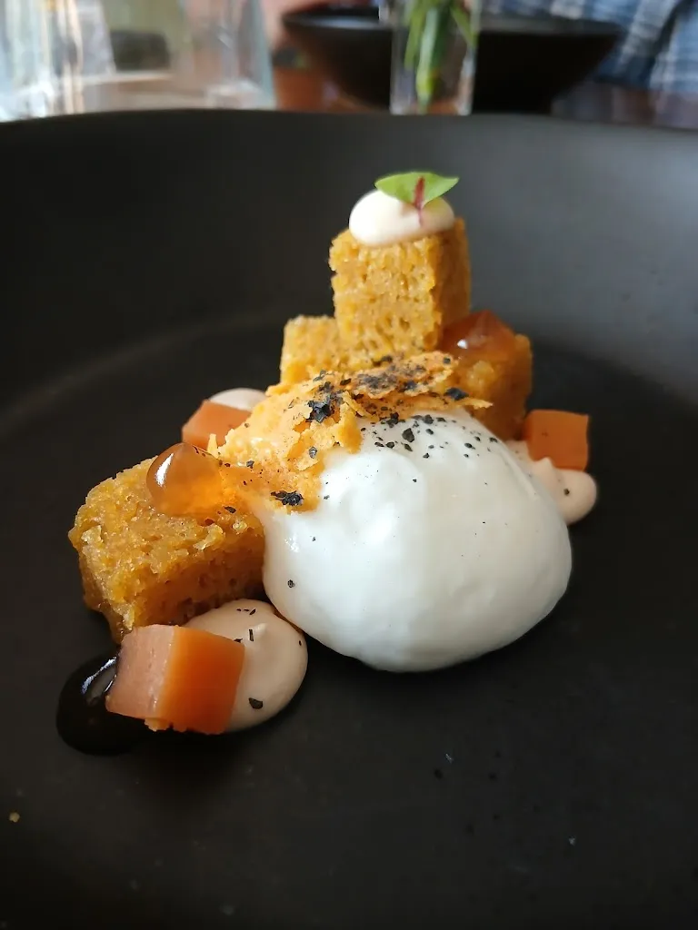 Cait Sillito_ankor restaurant_Albeta_review