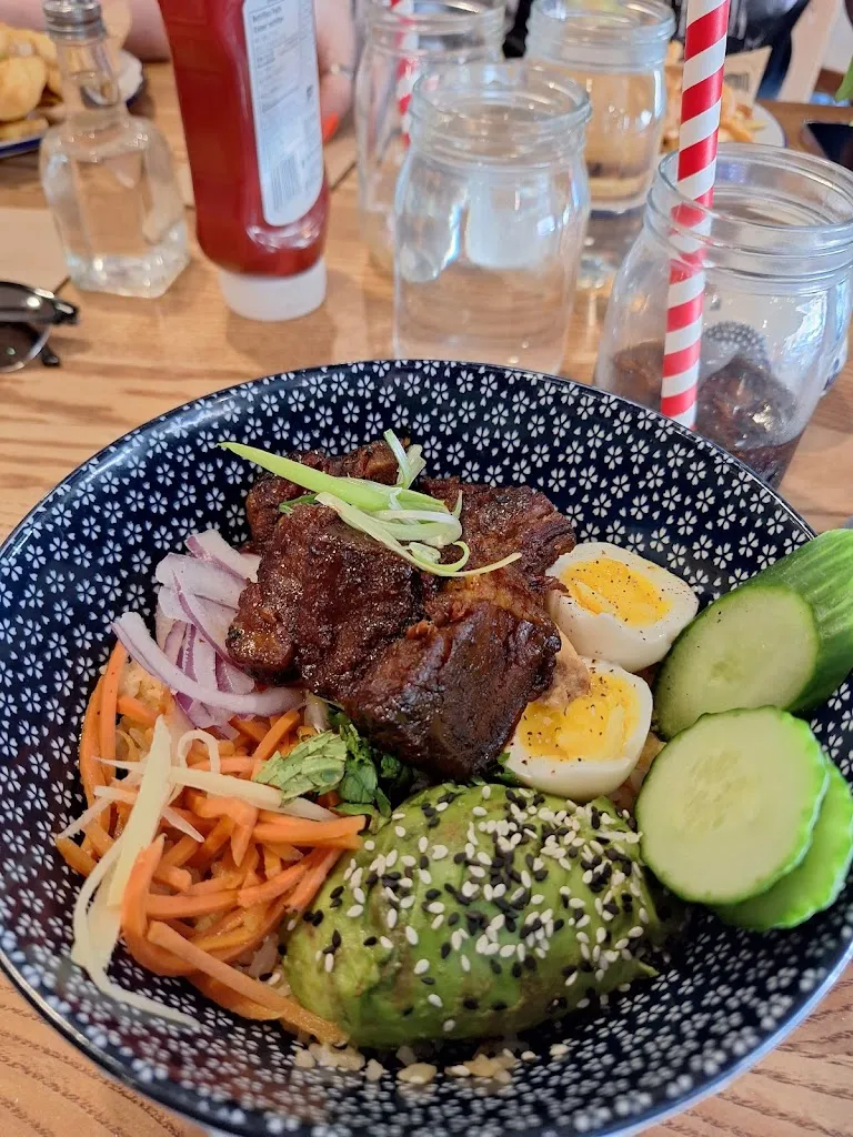 Janis W._The Westwood_Albeta_review