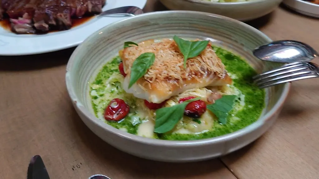 Model Milk_Albeta_slider_image_2