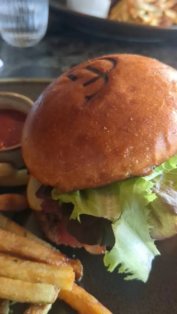 Harry Walker_Good Folk_Albeta_review