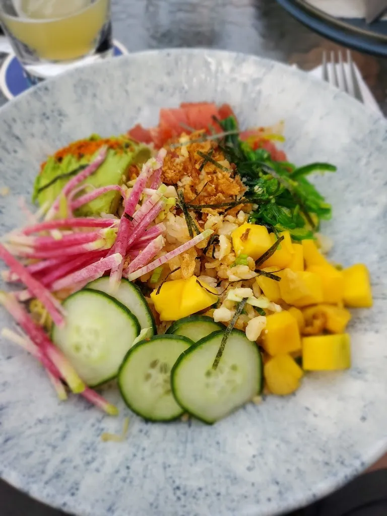 Bill Wilson_Earls Kitchen + Bar_Albeta_recensione