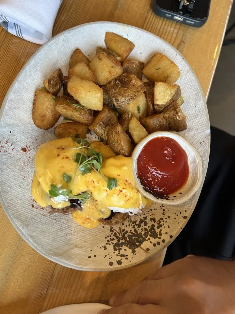 mehrdad ghalamchi_The Juniper Bistro_Albeta_review