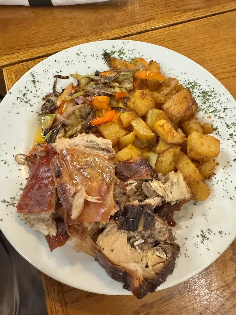 Lisa Wong_Marko's Kitchen_Albeta_review