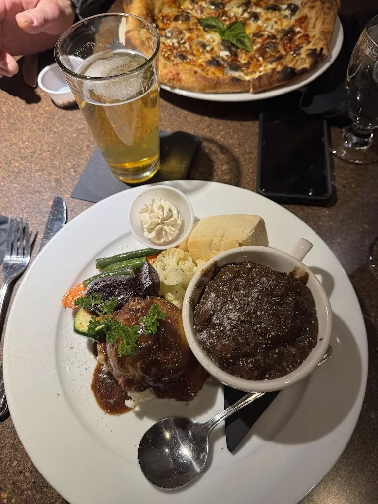 Tom King_Homefire Grill_Albeta_recensione