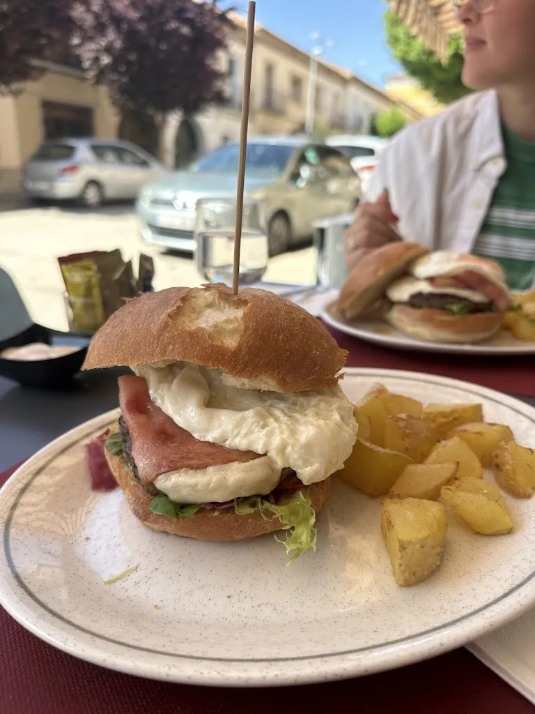 Jaka Hliš_Restaurante Belia_Almochuel_review