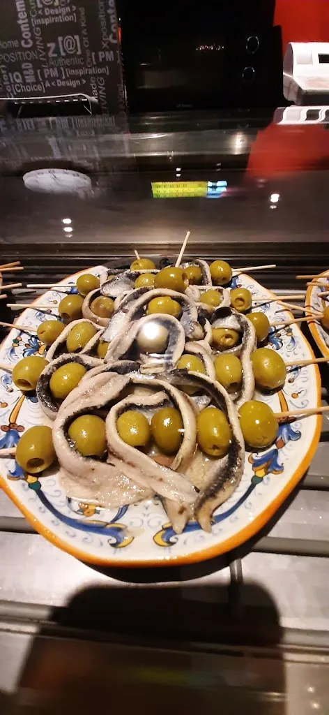 Menu_Bar Ernesto_Almochuel_image_4