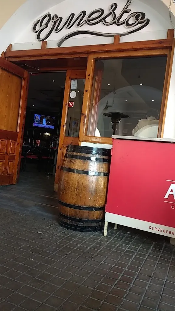 Bar Ernesto restaurant in Almochuel