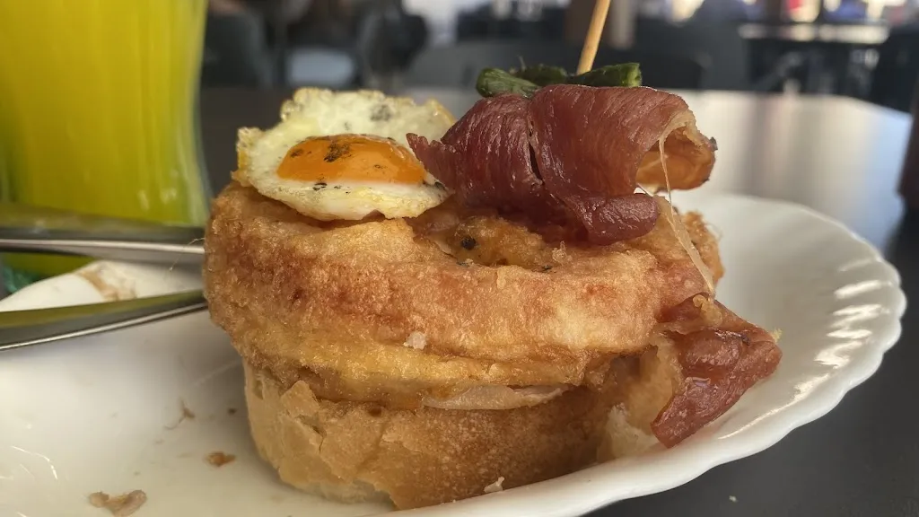 BAR JESUS OBRERO_Almochuel_slider_image_1