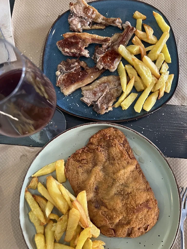 Carlos Díaz González_El Laurel_Alhama de Aragón_review