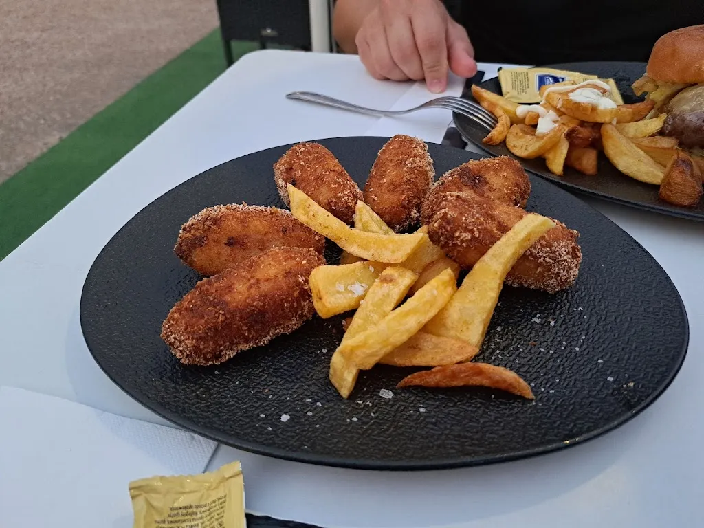 Ainhoa Lara_BAR EL CLÁSICO_Alhama de Aragón_review