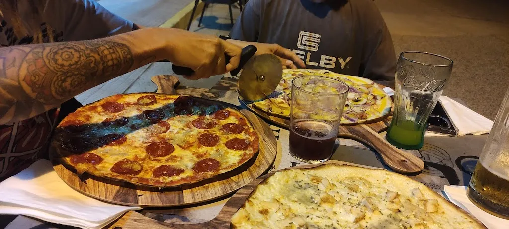 Jorge Vendrell Gimeno_Figura bistro pizzería_Alfajarín_review