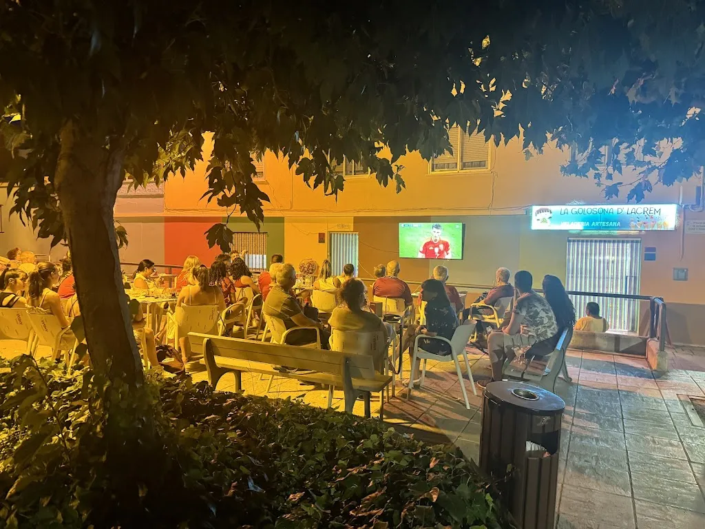 HOSTAL RESTAURANTE VATICANO ALFAJARIN restaurant in Alfajarín