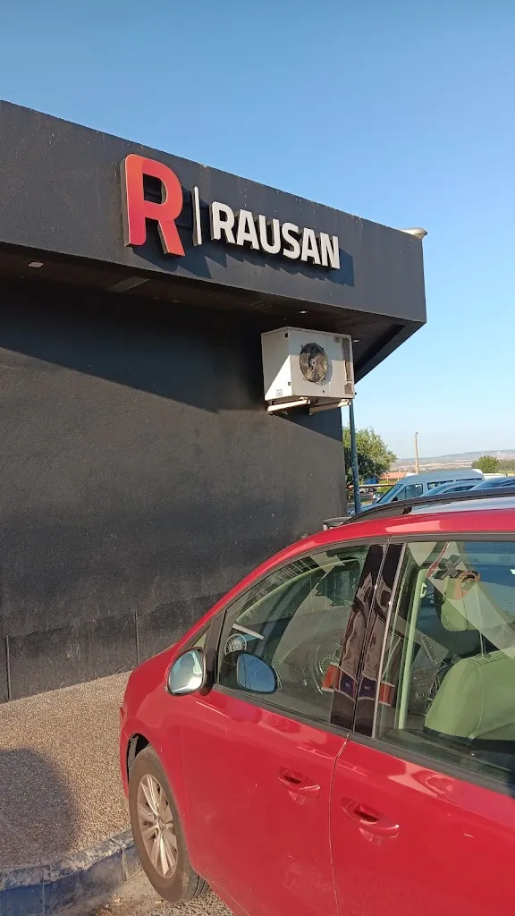 JUAN JOIL_Hotel Rausan_Alfajarín_review