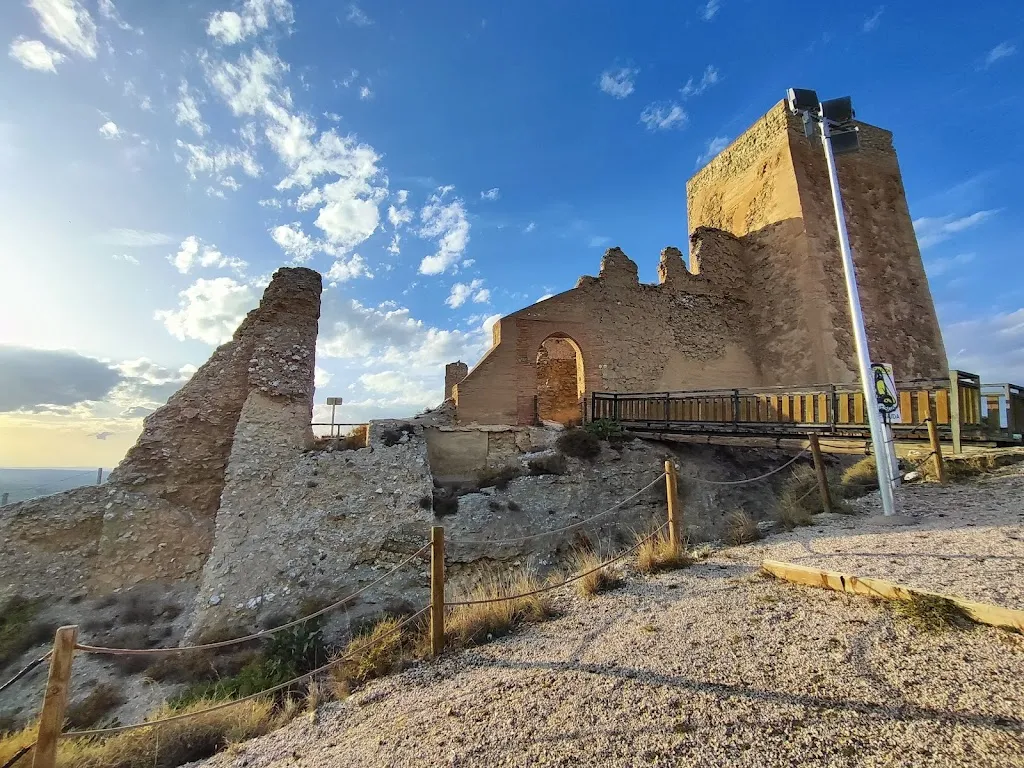 Castillo de Alfajarín_Alfajarín_slider_image_1
