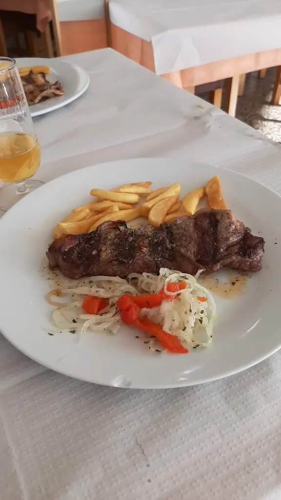 Paul Pithers_Hotel Restaurante Pepa_Alfajarín_review