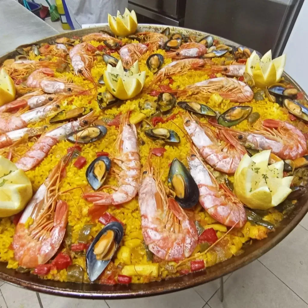 Bar Terraza LAS PISCINAS restaurant in Alfajarín