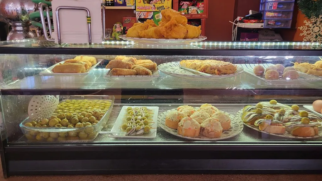 Bar La Carrasca restaurant in Alpartir