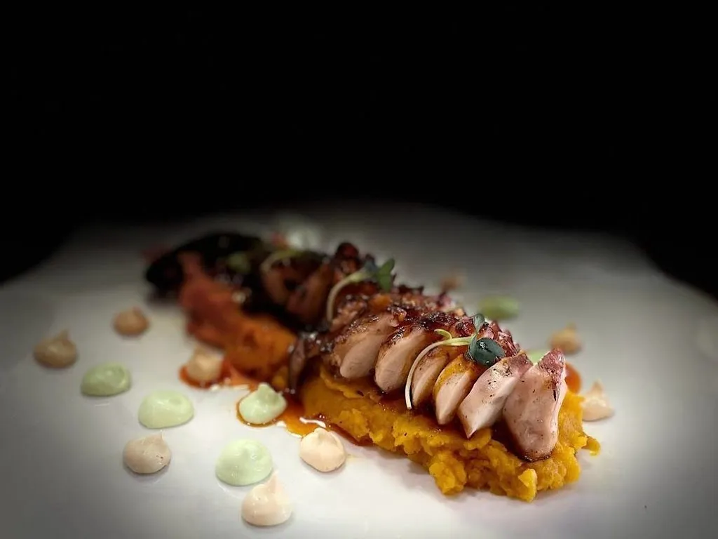 Bar Restaurante QT El Millones | Recomendado_Viator_slider_image_3