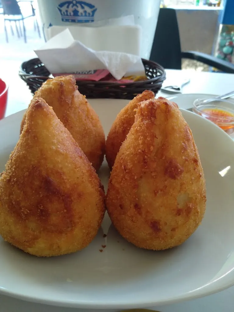 Mari Brunner_Saideira Bar_Ariza_review