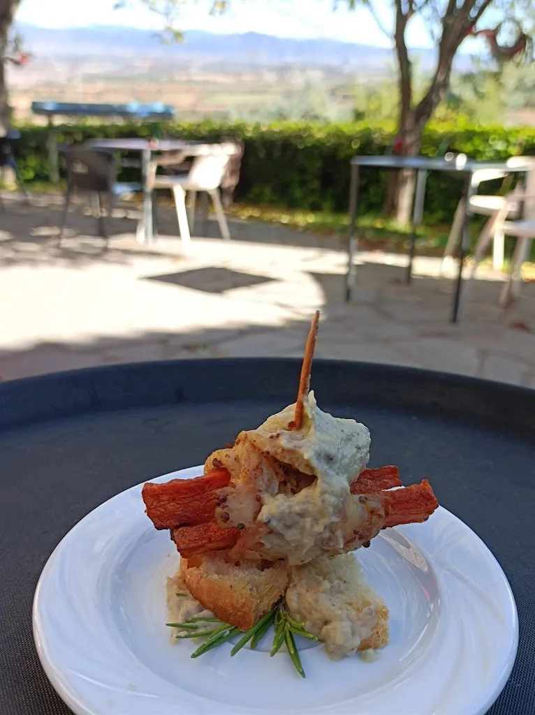 Albergue Restaurante de Artieda_Artieda_slider_image_2