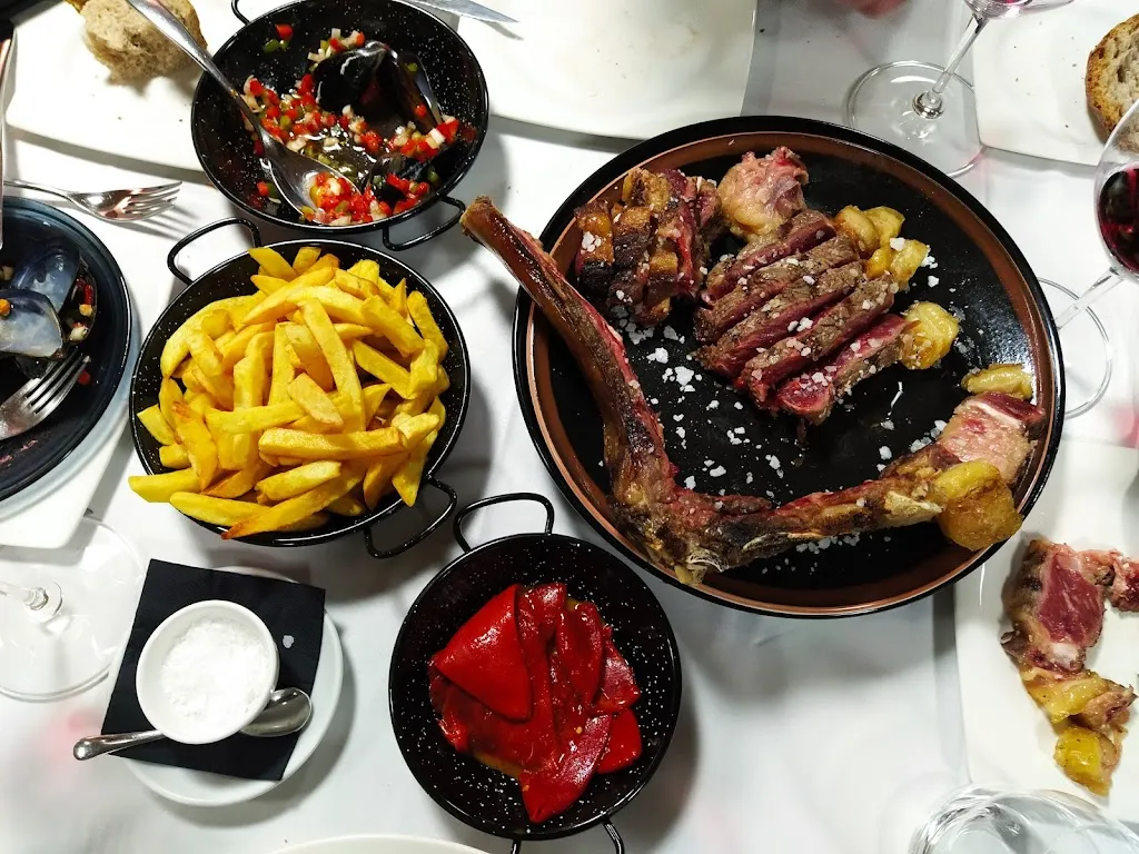 Restaurante Plaza Mudejar. Gasolinera_Badules_slider_image_3