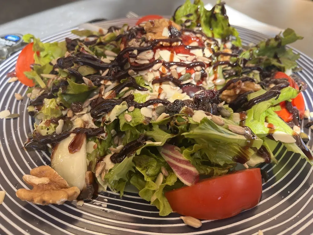 Jose M. Armas_Bar- Restaurante Gavilán_Belchite_review