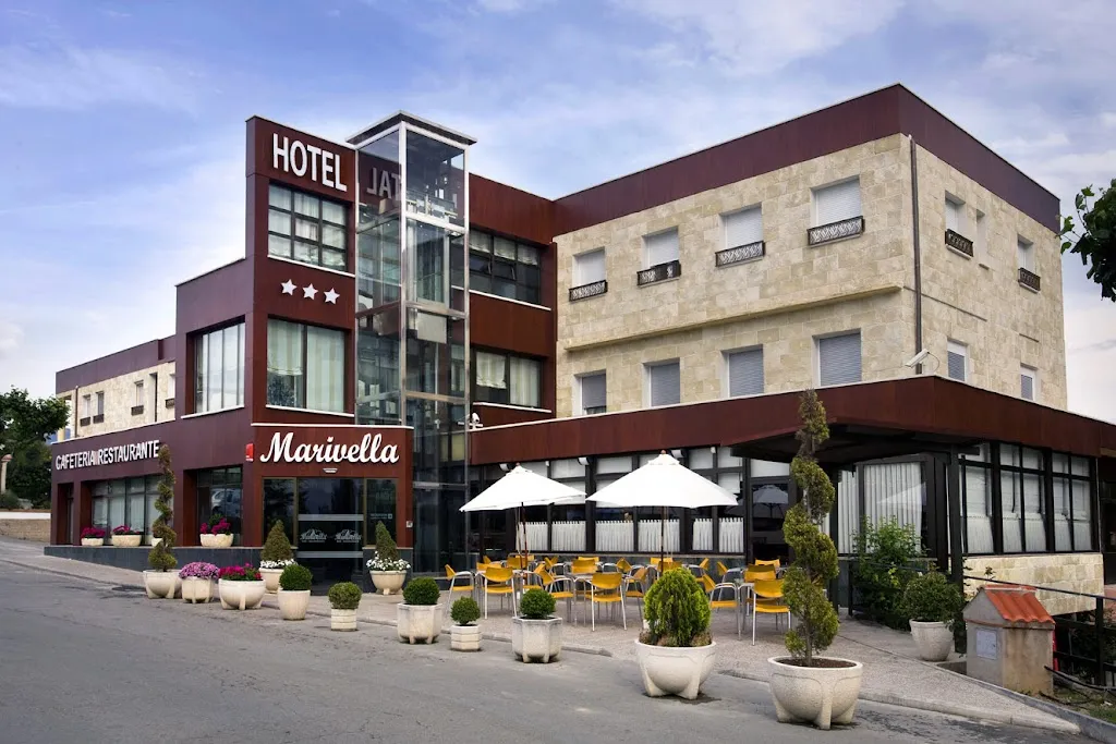 Hotel Restaurant Marivella_Bijuesca_slider_image_1
