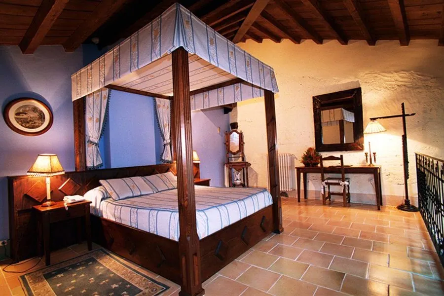 Mesón de la Dolores_Bijuesca_slider_image_3