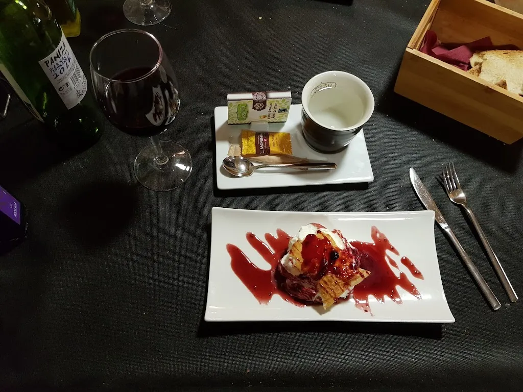 Vincentas Katilius_Posada San Antón_Bijuesca_review