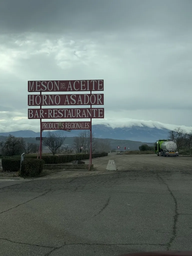 Jose Maria Salas Barenys_Mesón del Aceite_Bisimbre_recensione