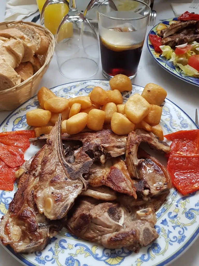 Restaurante Asador Mar-Ben_Brea de Aragón_slider_image_3