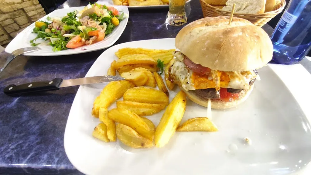 Bar Avenida Sport y Tapas_Brea de Aragón_slider_image_3