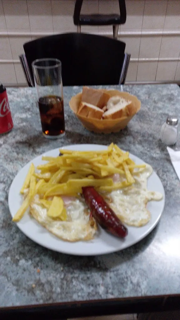 Luis Magin Garcia_Bar Flor de Lis_Bujaraloz_recensione