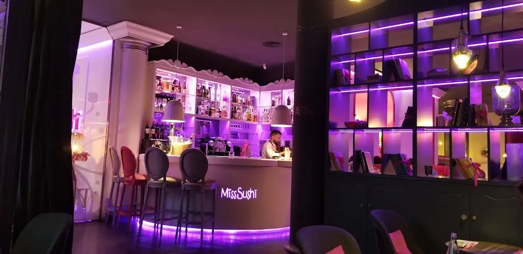 Jim Lyons_Miss Sushi Hortaleza_Viator_review